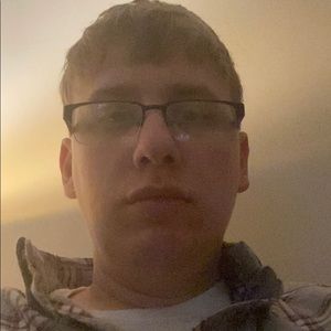 Meet your Posher, Levi